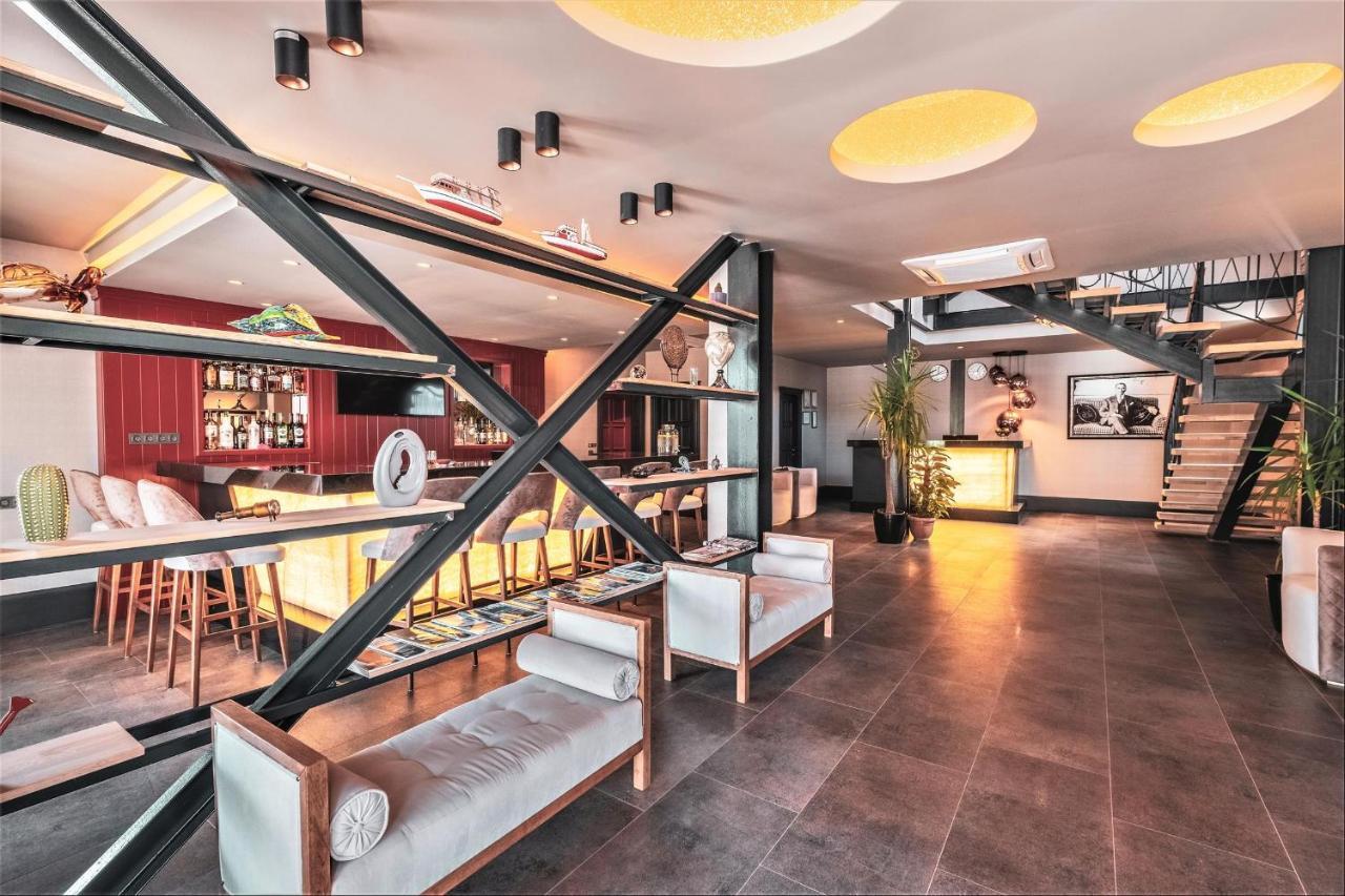Hotel Marina Bay Goecek מראה חיצוני תמונה