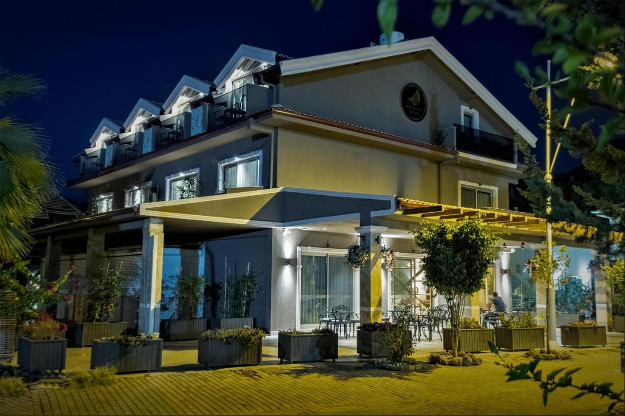 Hotel Marina Bay Goecek מראה חיצוני תמונה